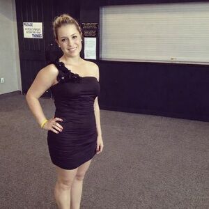 Forever21 off the shoulder bodycon style little black dress size large